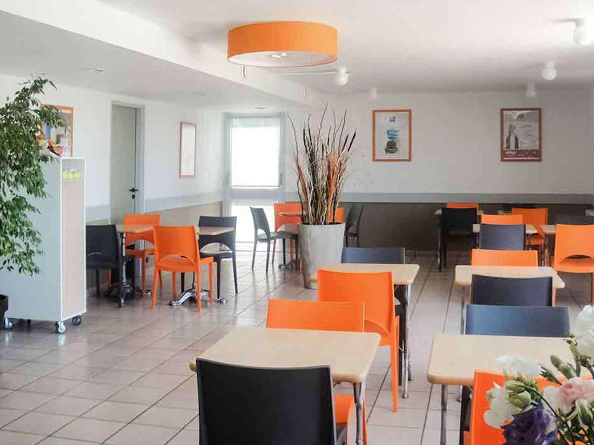 Ibis Budget Chatellerault Nord Bagian luar foto