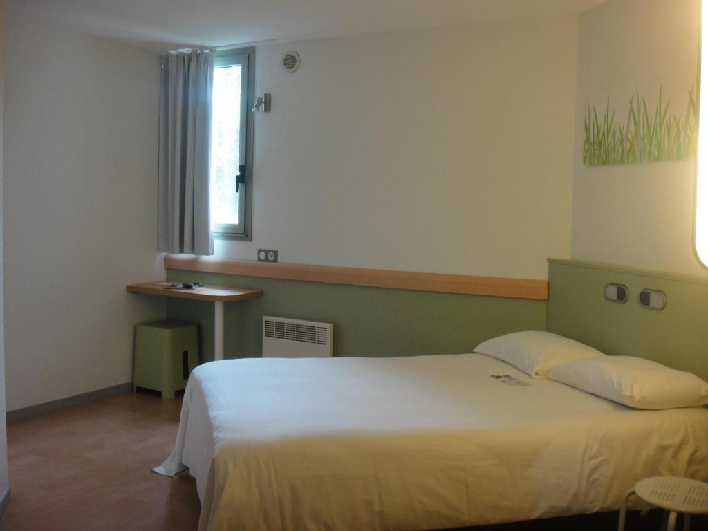 Ibis Budget Chatellerault Nord Ruang foto