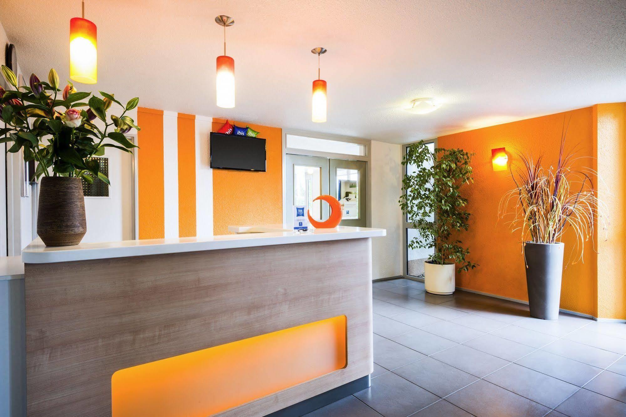 Ibis Budget Chatellerault Nord Bagian luar foto