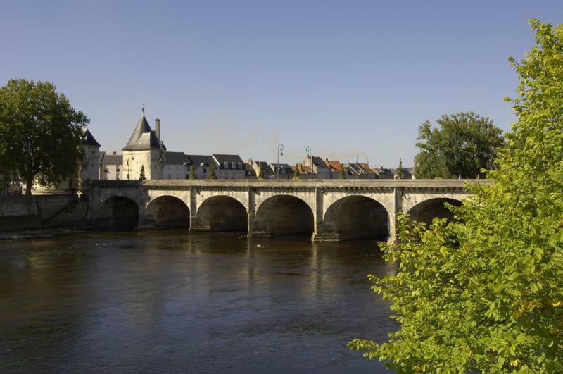 Ibis Budget Chatellerault Nord Bagian luar foto